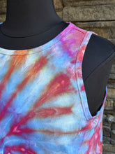 Load image into Gallery viewer, Women’s XL Luxe Spiral Tank Top in ‘Bird Song’
