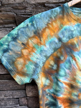 Load image into Gallery viewer, Men’s XL Spiral T-Shirt in ‘Bronzed Teal’

