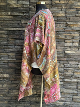 Load image into Gallery viewer, Women’s One Size (Fits M-3X best) Linen/Rayon Geode Kimono in ‘Mother Nature’
