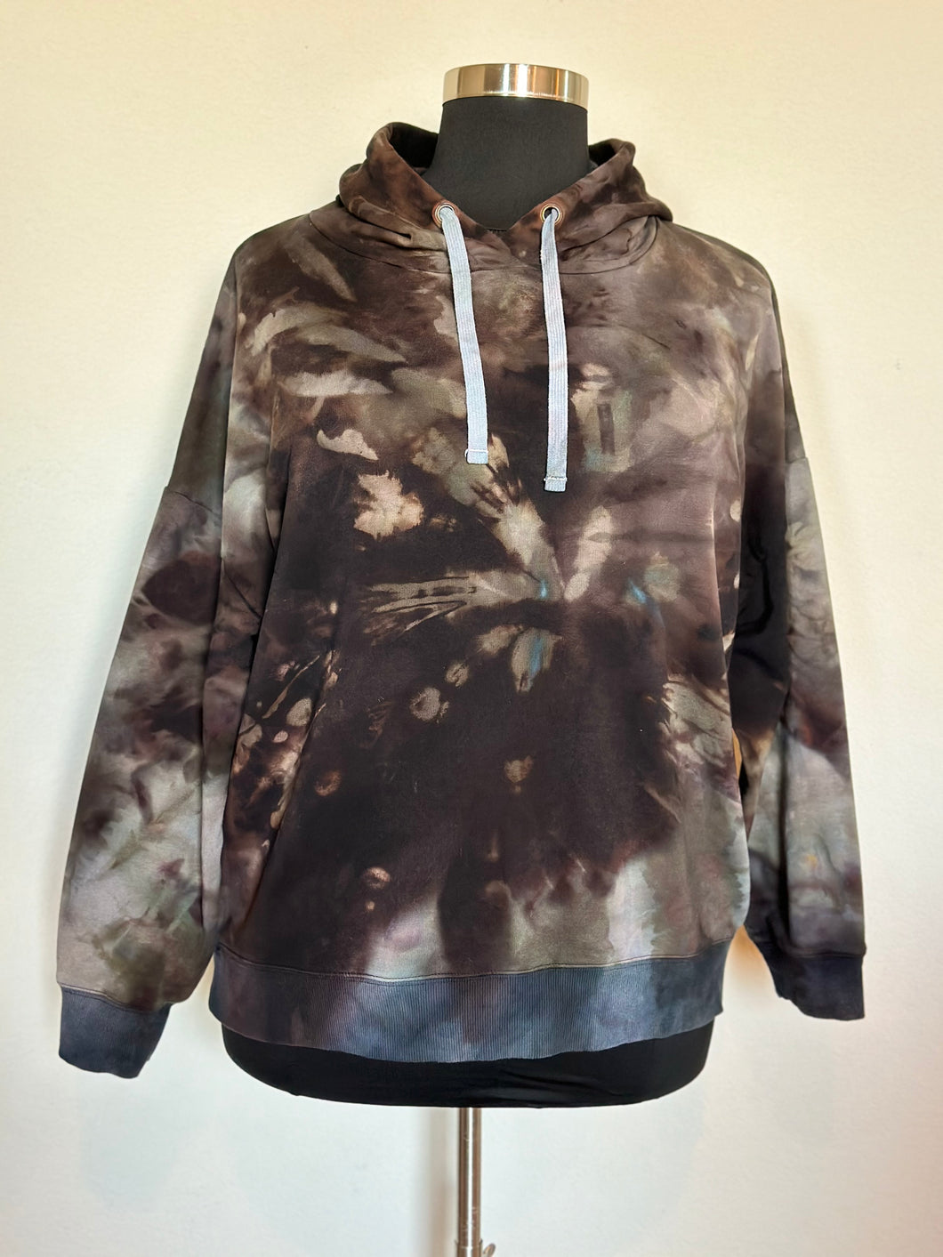 Women’s XXL Reverse Dye Hoodie in ‘Raven’