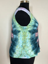 Load image into Gallery viewer, Women’s XL Spiral Pocket Tank Top in ‘Abalone’
