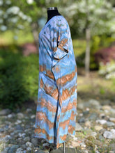 Load image into Gallery viewer, Women’s Medium-XL Hand-sewn Caftan with Drop Pockets in ‘Blue Gray’
