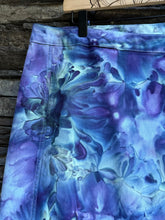 Load image into Gallery viewer, Women’s Size 12 Cotton Midi Wrap Skirt with Pockets in ‘Avalon’
