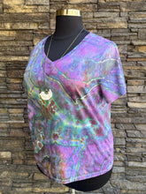 Load image into Gallery viewer, Women’s 1X Geode 100% Cotton V-Neck T-Shirt in ‘Midnight Opal’
