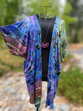 Load image into Gallery viewer, Custom Reverse Geode Kimono in ‘Abalone’ for Sue
