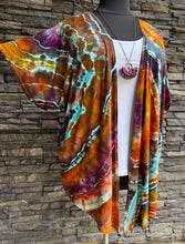 Load image into Gallery viewer, Women’s XXL Geode Kimono in ‘Koroit Boulder Opal’
