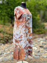 Load image into Gallery viewer, Women’s Large 100% Rayon ‘Easy Breezy’ Caftan-like Dress in ‘Blush Oasis’
