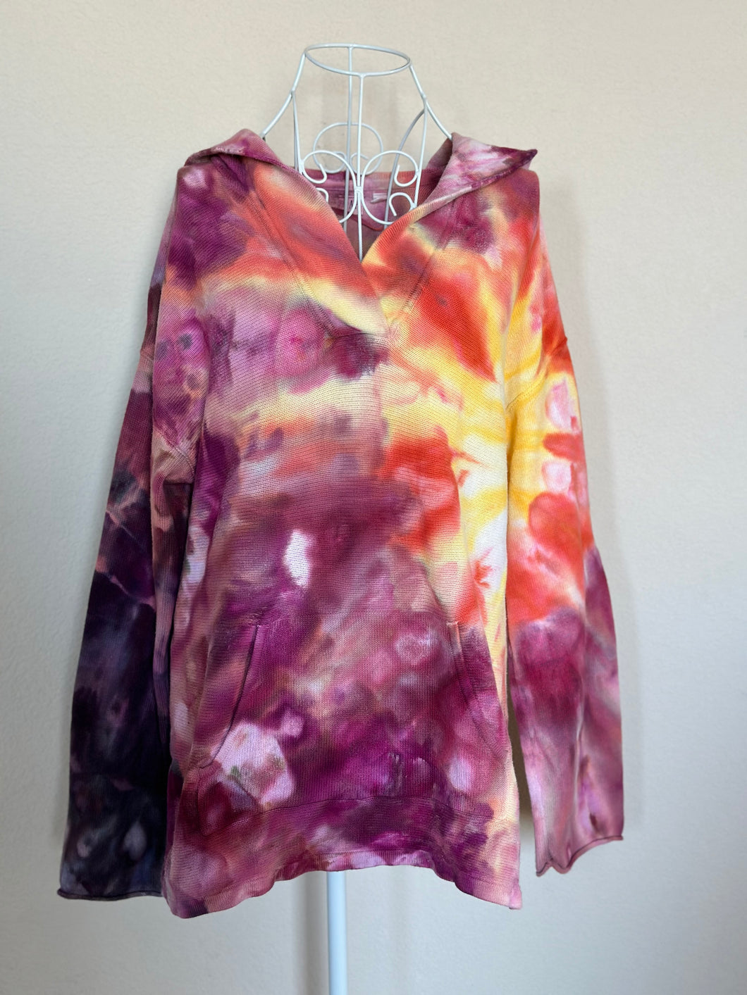 Women’s Medium Tall Upcycled Gap Baja Hoodie in ‘Summer Sunset’