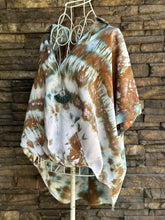 Load image into Gallery viewer, Women’s Large (could also fit XL) 100% Rayon Surplice High Low Front Twist Blouse Top in ‘Wild Thing’

