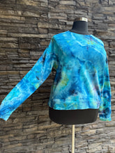 Load image into Gallery viewer, Women’s XXL Geode Pullover Sweatshirt with Thumbholes &amp; Pockets in ‘Tahitian Seas’
