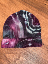 Load image into Gallery viewer, 3 Custom Geode Baby 6-12 mo Beanies for Katie
