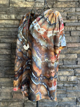 Load image into Gallery viewer, Women’s Medium Geode Woven 100% Viscose Button Up Blouse Top in ‘Turkey Tail Mushroom’
