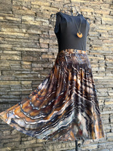 Load image into Gallery viewer, Women’s Large Geode Knee Length Skirt with Ruched Waistband &amp; Pockets in ‘Turkey Tail Mushroom’
