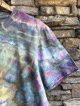 Load image into Gallery viewer, Men’s Large Geode T-Shirt in ‘Midnight Opal’
