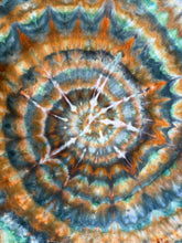 Load image into Gallery viewer, Dish Towel in ‘Jade &amp; Bronze’ Spiral
