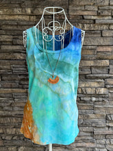 Load image into Gallery viewer, Women’s Medium Geode Tank Top in ‘Sand &amp; Sea’
