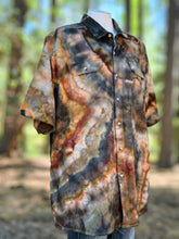 Load image into Gallery viewer, Men’s 2XL Wrangler Geode Short Sleeve Button Up Shirt in ‘Turkey Tail Mushroom’
