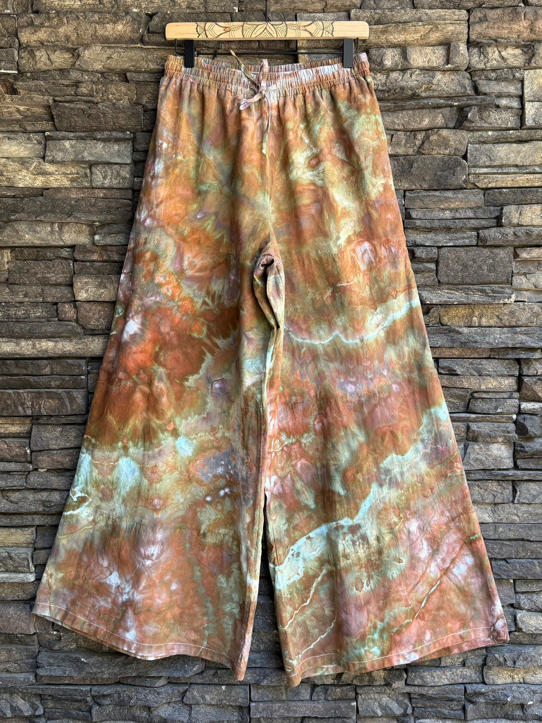 Women’s Medium Geode Tiered Wide Leg Palazzo Pants in ‘Wild Thing’