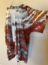 Load image into Gallery viewer, Women’s S/M 100% Rayon Kimono Jacket with Pockets in ‘Shiitake Twist’
