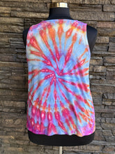 Load image into Gallery viewer, Women’s XL Luxe Spiral Tank Top in ‘Bird Song’
