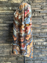 Load image into Gallery viewer, Women’s Medium Geode Woven 100% Viscose Button Up Blouse Top in ‘Turkey Tail Mushroom’
