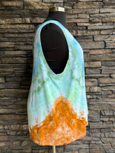 Load image into Gallery viewer, Women’s 4X Geode Tank Top in ‘Sand &amp; Sea’
