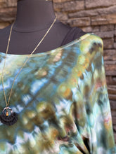 Load image into Gallery viewer, Women’s 2X Off Shoulder 3/4 Sleeve Dolman Top in ‘Moss Agate’ Twist
