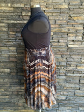 Load image into Gallery viewer, Women’s 2XL Geode Knee Length Skirt with Ruched Waistband &amp; Pockets in ‘Turkey Tail Mushroom’

