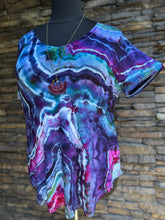 Load image into Gallery viewer, Women’s 2XL Geode V-Neck Short Sleeved Top in ‘Midnight Moonlight’
