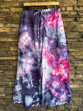 Load image into Gallery viewer, Women’s Large J.Her Geode High-waisted Wide Leg Pull-On Lounge Pants with Pockets in ‘Purple Haze’
