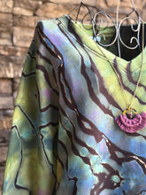Load image into Gallery viewer, Women’s Small (runs big—fits like a M/L) Reverse Geode V-Neck Pullover Sweatshirt with Tie Sleeve Cuffs in ‘Abalone’
