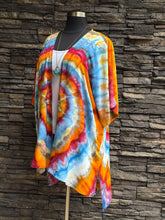 Load image into Gallery viewer, Women’s L/XL Woven Rayon Karma Kimono with Pockets in ‘Desert Springs’
