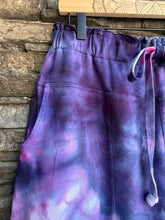 Load image into Gallery viewer, Women’s Large J.Her Geode High-waisted Wide Leg Pull-On Lounge Pants with Pockets in ‘Purple Haze’

