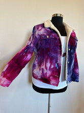 Load image into Gallery viewer, Women’s XXL Corduroy Sherpa Lined Jacket in ‘Amethyst’
