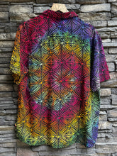 Load image into Gallery viewer, Men’s XL 100% Rayon Button Up Shirt in Rainbow Spiral
