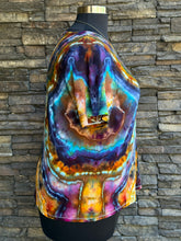Load image into Gallery viewer, Women’s XL Luxe Geode X-Shirt in ‘Koroit Boulder Opal’
