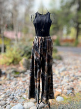 Load image into Gallery viewer, Women’s Small J.Her Geode High-Rise Wide Leg Lounge Pants with Pockets in ‘Turkey Tail Mushroom’
