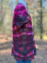 Load image into Gallery viewer, Men’s Large T-Shirt in ‘Fire On The Mountain’
