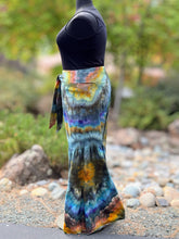 Load image into Gallery viewer, Women’s 2X Geode High-Rise Wide-Leg Tiered Pull-On Flared Pants with Tie in ‘Labroadorite’
