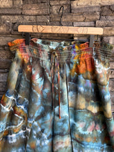 Load image into Gallery viewer, Women’s XL Geode Linen Blend Wide-Leg Split-Hem Flowy Pants with Pockets in ‘Labradorite’
