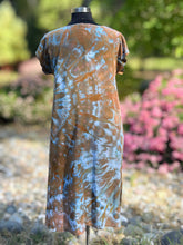 Load image into Gallery viewer, Women’s Large 100% Rayon Easy Breezy Dress in ‘Wild Thing’
