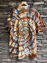 Load image into Gallery viewer, Men’s XL (runs big &amp; tall) Spiral T-Shirt in ‘Rattlesnake’
