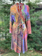 Load image into Gallery viewer, 6 Custom Geode Bride &amp; Bridesmaid Short Robes for Maggie
