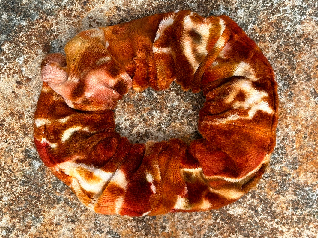 Bamboo Velour Geode Scrunchie in Amber