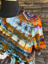 Load image into Gallery viewer, Women’s XL Luxe Geode X-Shirt in ‘Koroit Boulder Opal’
