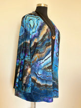 Load image into Gallery viewer, Women’s XL/XXL Reverse Geode Hand-sewn Bell Sleeved Kimono with Pockets in ‘Midnight Sapphire’
