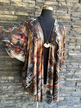 Load image into Gallery viewer, Women’s 4X Geode Kimono in ‘Turkey Tail Mushroom’
