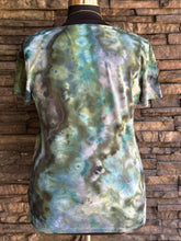 Load image into Gallery viewer, Women’s XXL Crumpled Geode V-Neck T-Shirt in ‘Moss Agate’
