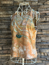 Load image into Gallery viewer, Women’s Medium Fitted Geode Tank Top in ‘Wild Thing’

