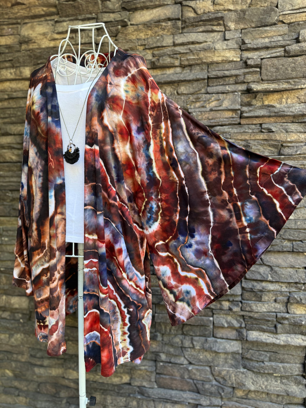 Women’s Medium Hand-sewn Geode Bell Sleeve Kimono with Pockets in ‘Phoenix Rising’